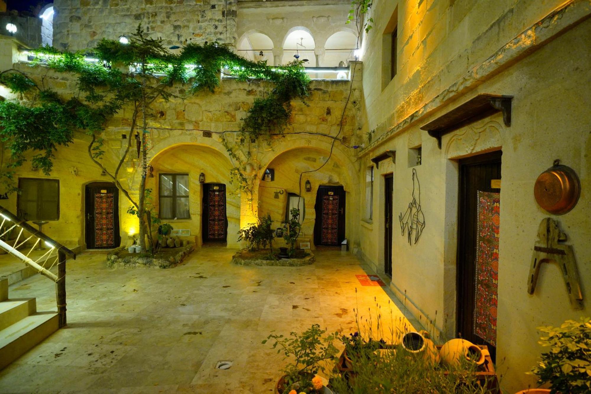 Antik Cave House Hotel Ürgüp Exterior foto